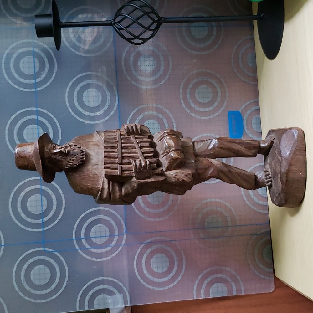 Hand carved in Vinusulla 12in old man sculpture